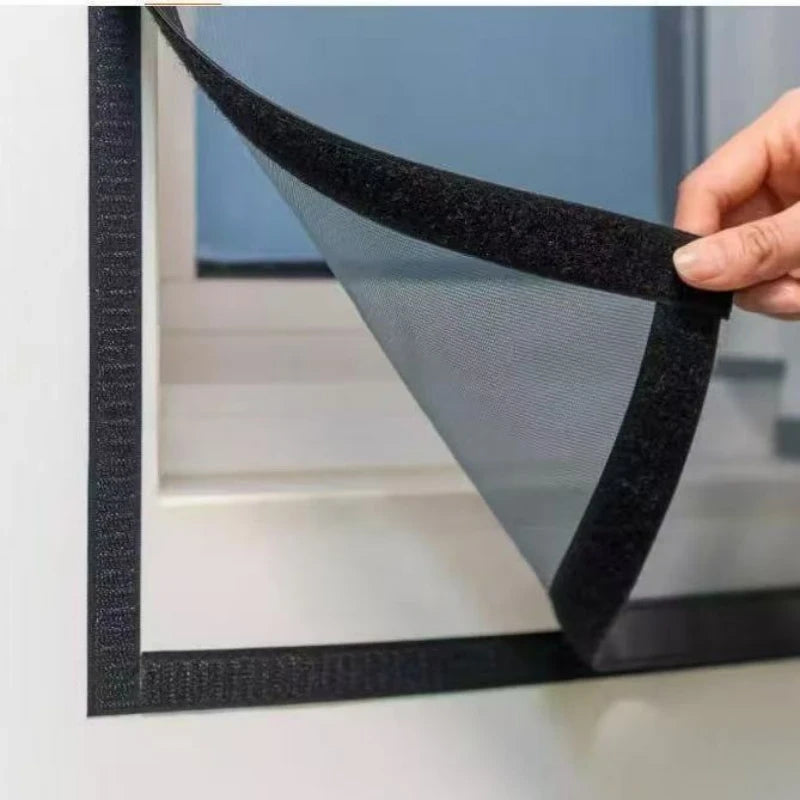 Selbstklebendes Insektenschutzgitter für Fenster